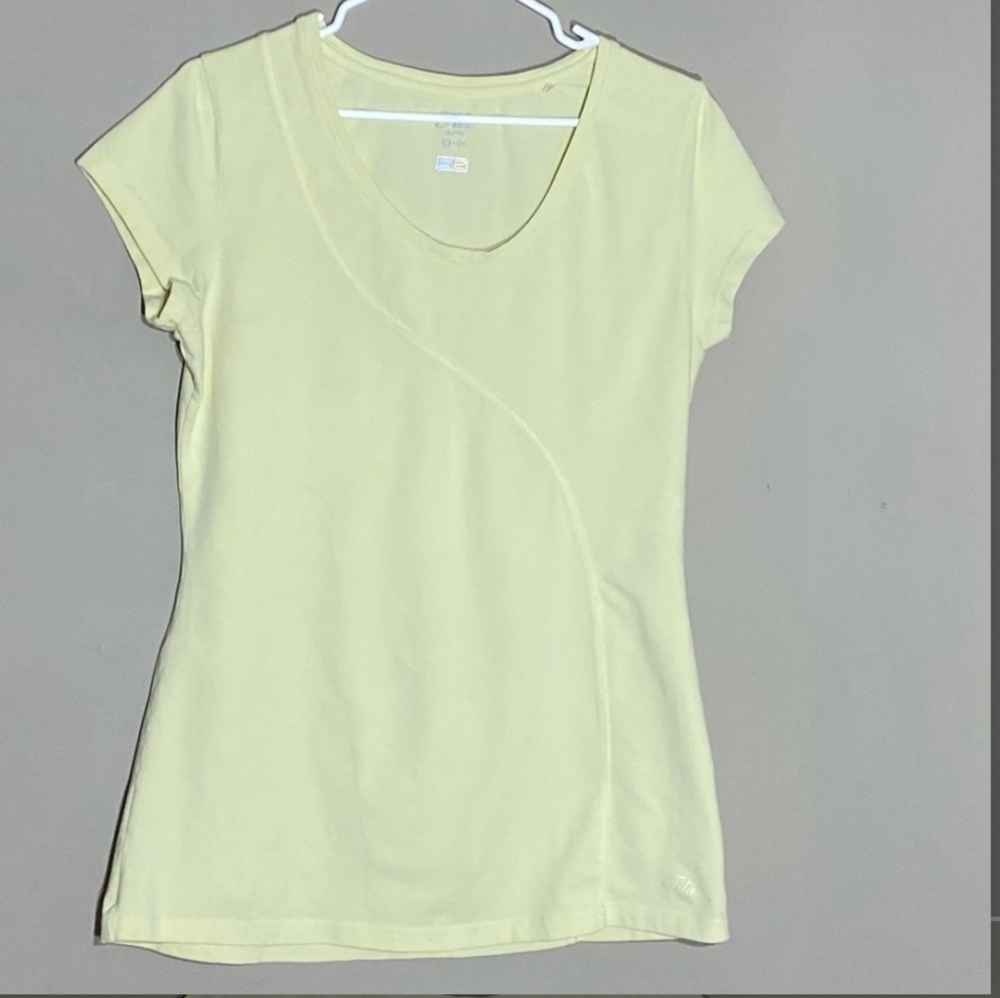 Fila active short sleeve yellow top sz XL